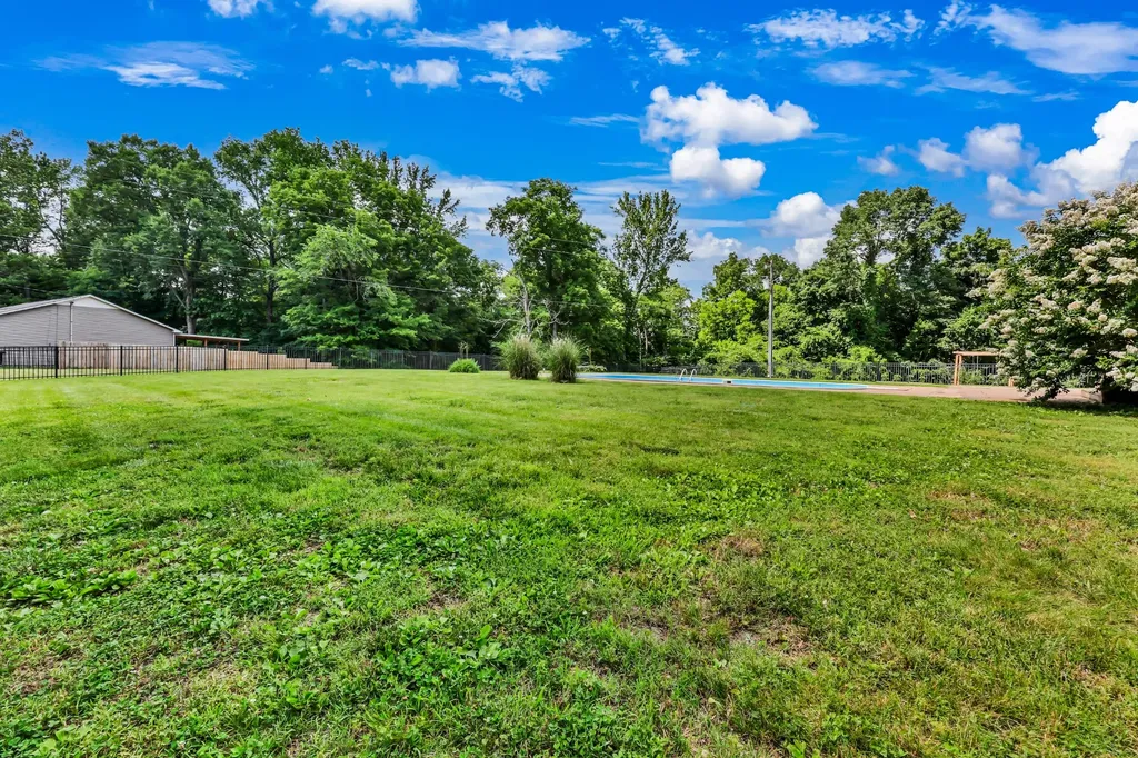 1433 Keesee Road Clarksville TN 37040
