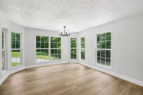 1682 Ridgeview Run Lynchburg TN 37352