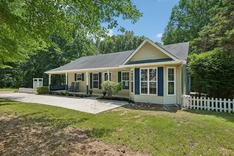 1682 Ridgeview Run Lynchburg TN 37352