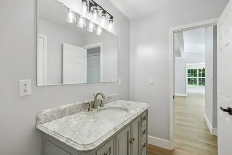 1682 Ridgeview Run Lynchburg TN 37352