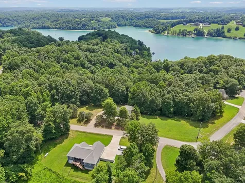 1682 Ridgeview Run Lynchburg TN 37352