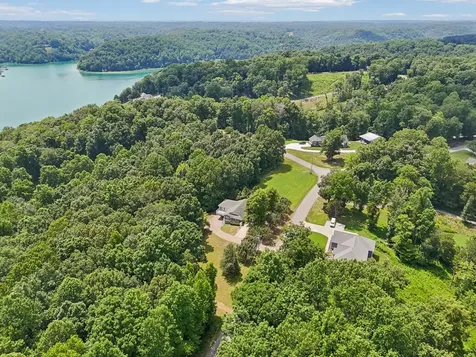 1682 Ridgeview Run Lynchburg TN 37352