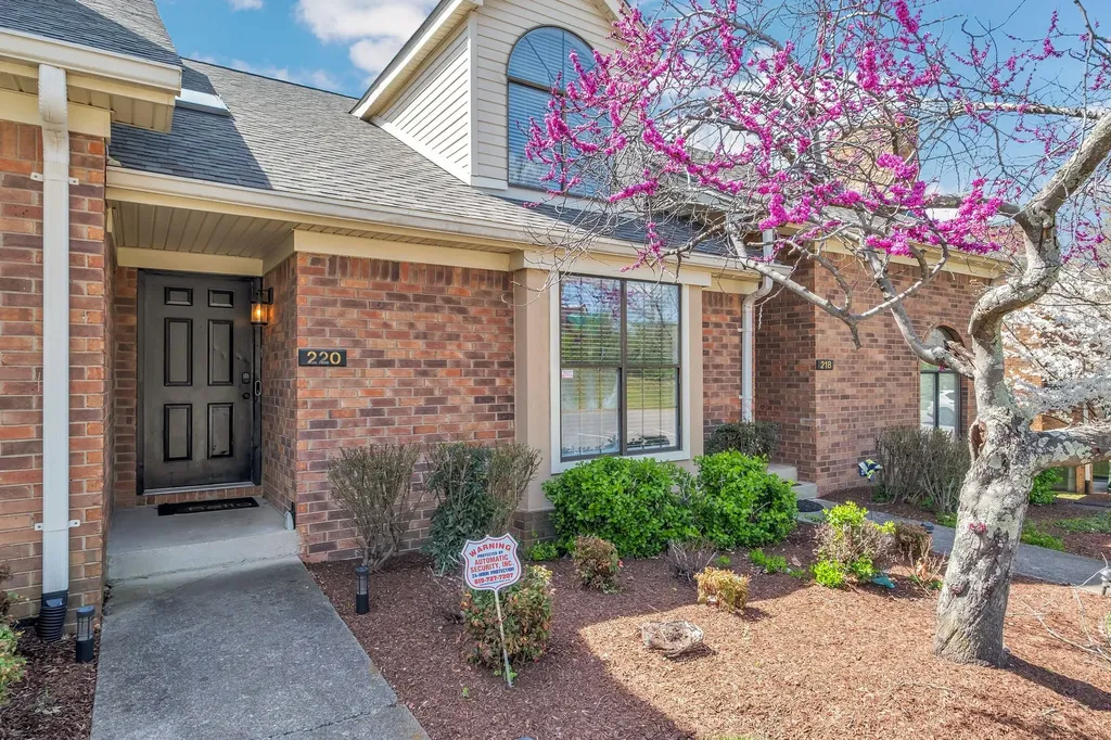 220 Glenstone Circle Brentwood TN 37027