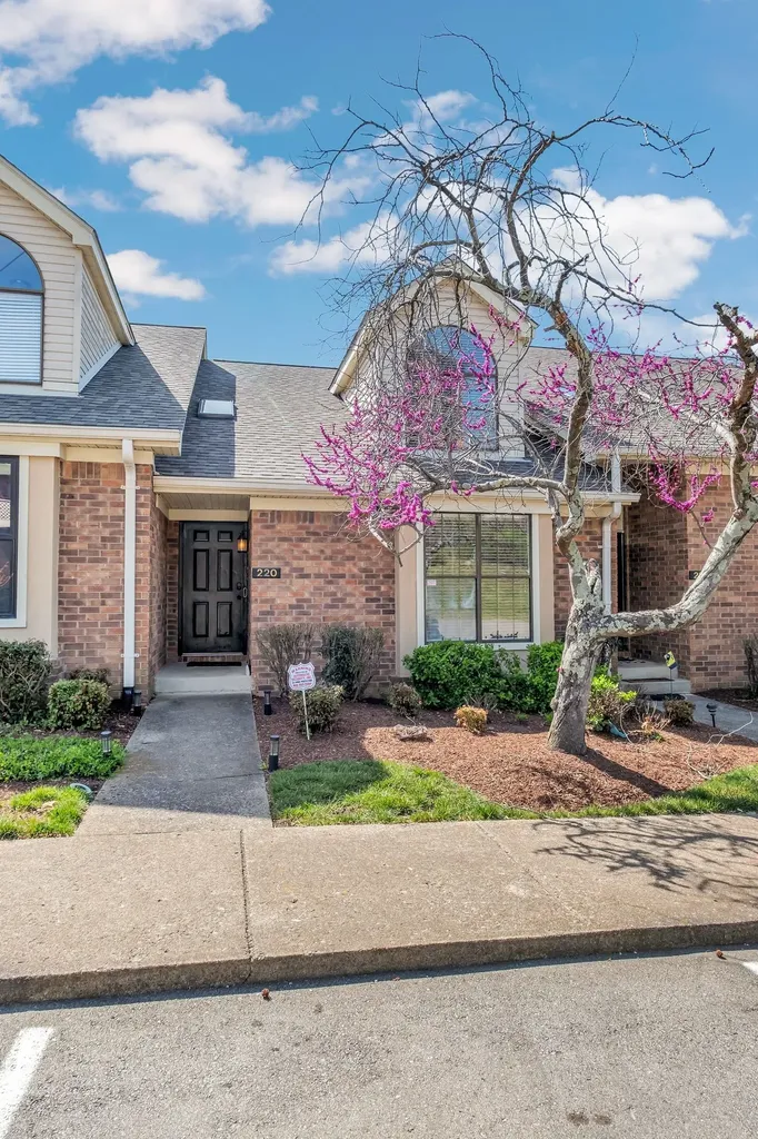 220 Glenstone Circle Brentwood TN 37027