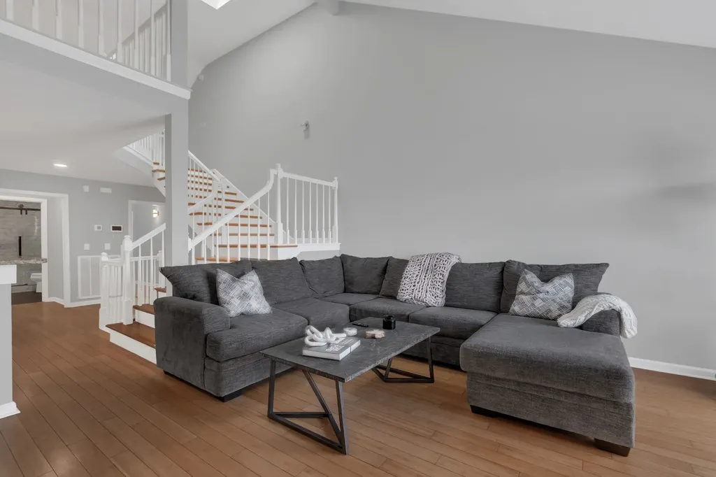 220 Glenstone Circle Brentwood TN 37027