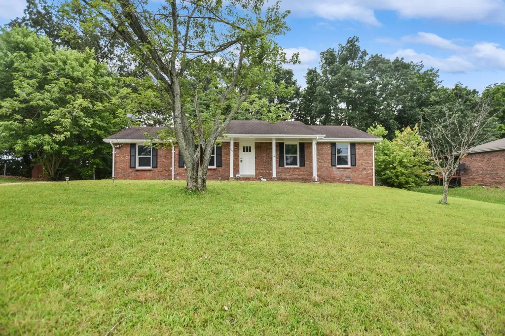 220 Marshall Drive Clarksville TN 37042