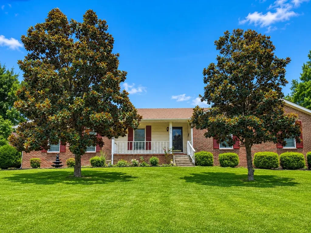 3300 Curtiswood Ln, E Springfield TN 37172