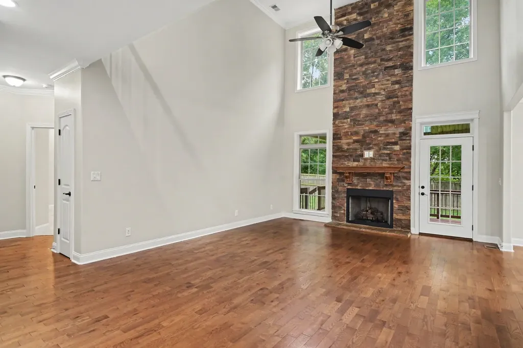 544 Larkspur Drive Clarksville TN 37043