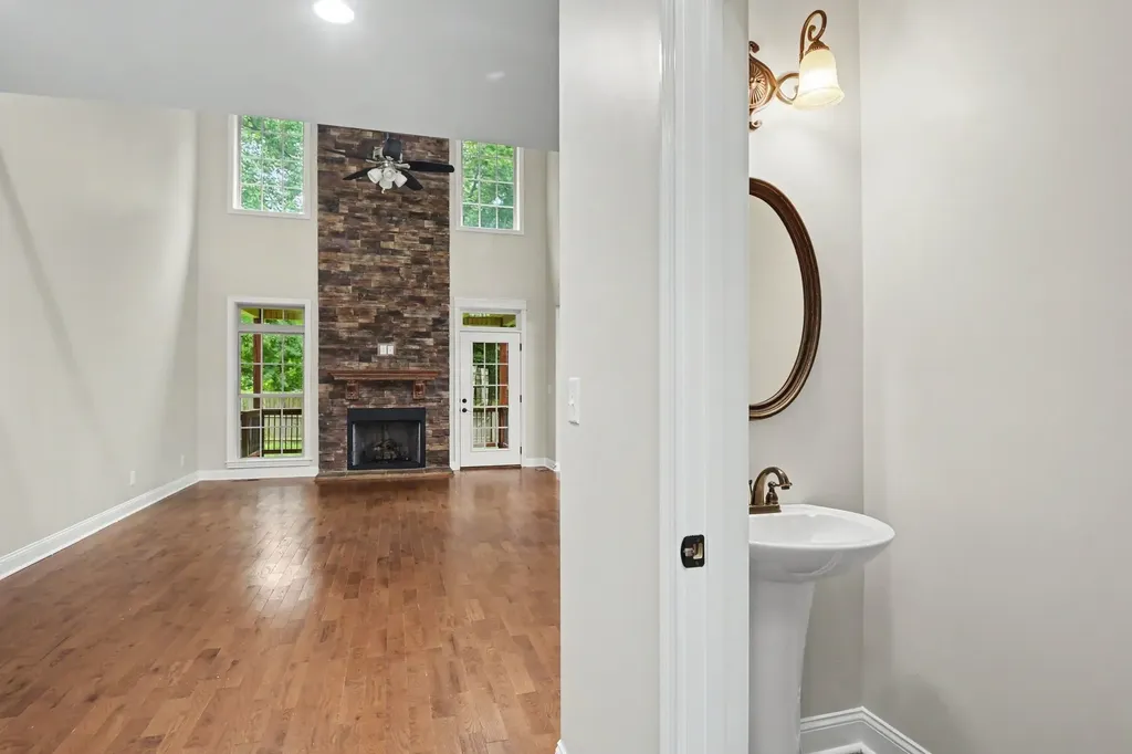 544 Larkspur Drive Clarksville TN 37043