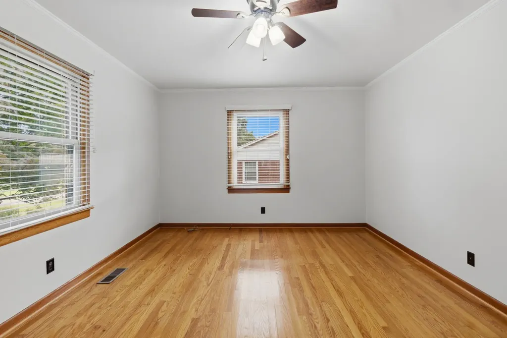 102 Molloy Street Mcminnville TN 37110