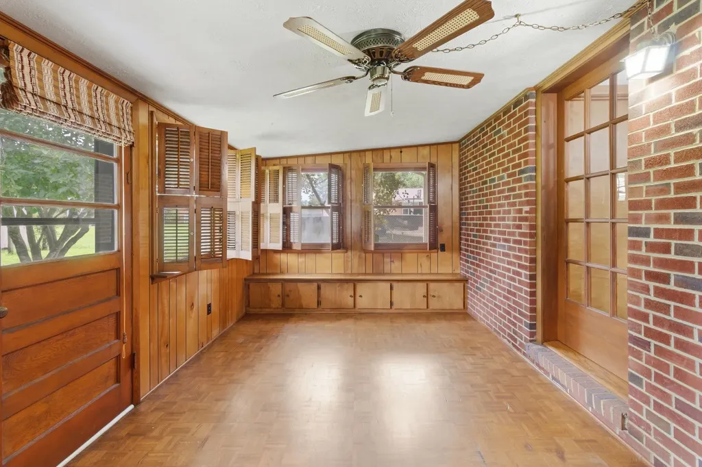 102 Molloy Street Mcminnville TN 37110