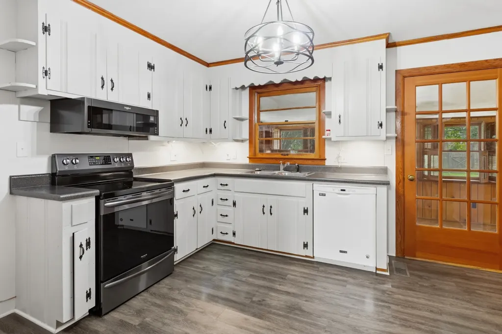 102 Molloy Street Mcminnville TN 37110
