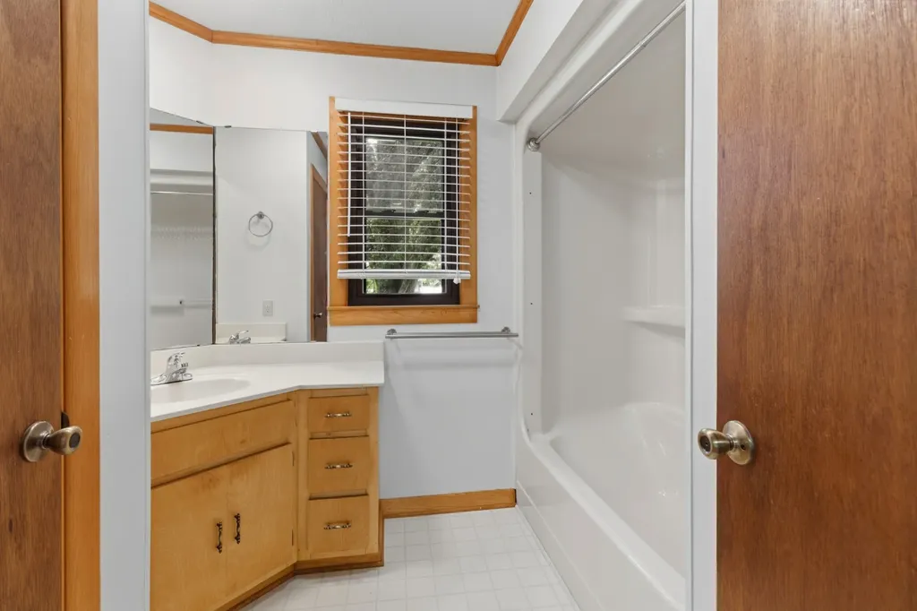 102 Molloy Street Mcminnville TN 37110