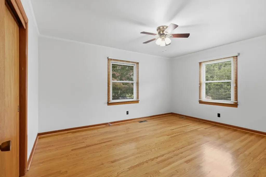 102 Molloy Street Mcminnville TN 37110