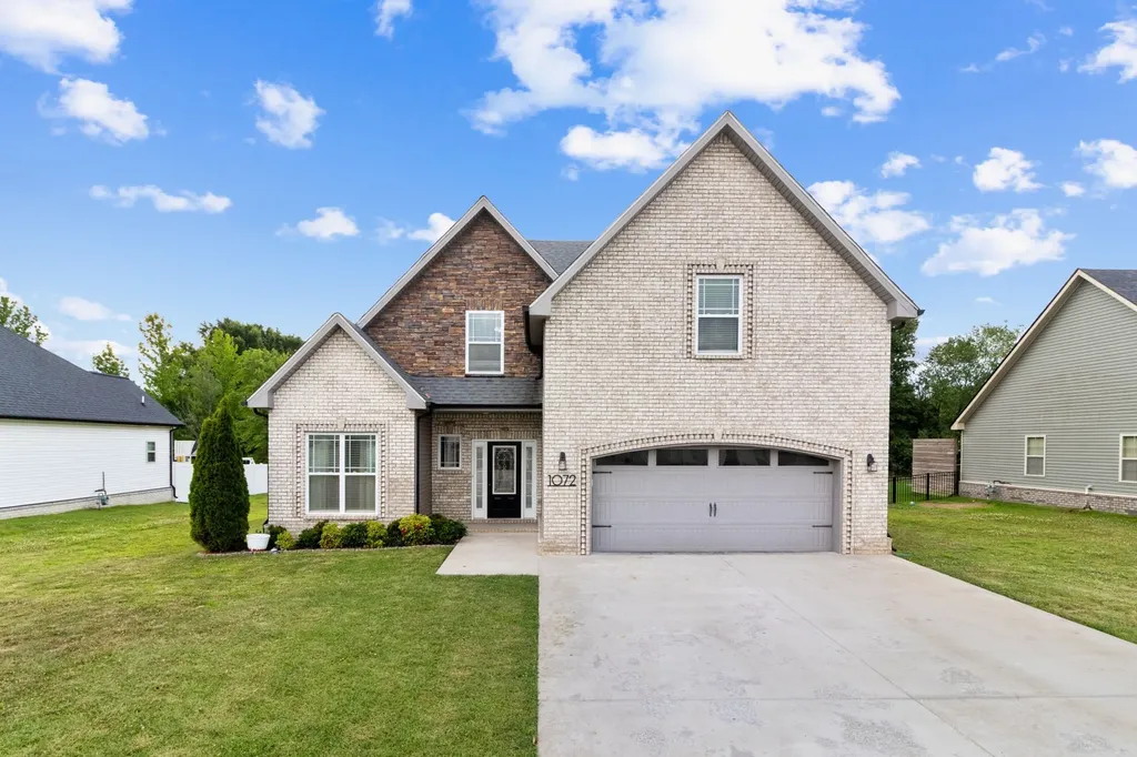 1072 Chagford Drive Clarksville TN 37043