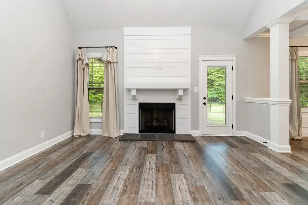 1072 Chagford Drive Clarksville TN 37043