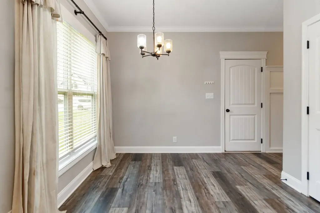 1072 Chagford Drive Clarksville TN 37043