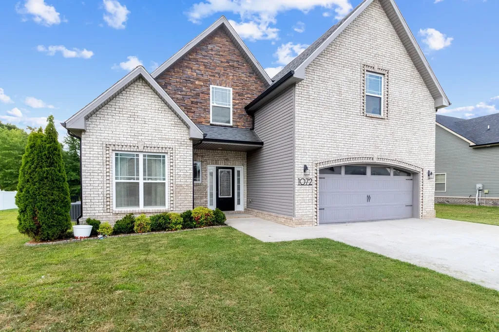 1072 Chagford Drive Clarksville TN 37043