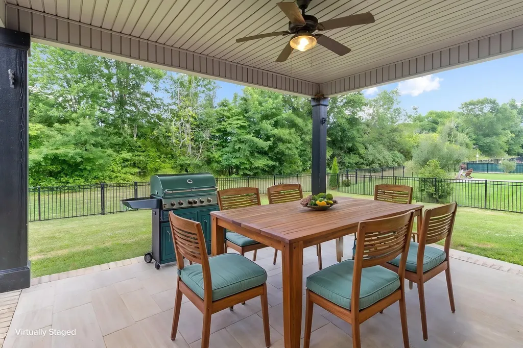 1072 Chagford Drive Clarksville TN 37043