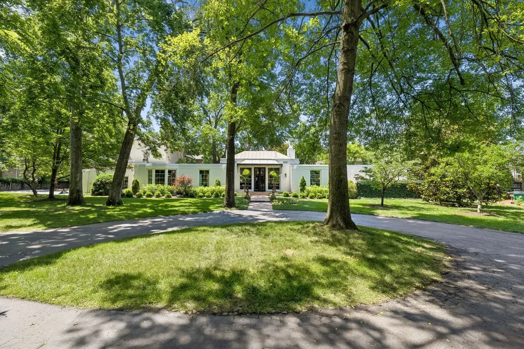 2200 Harding Place Nashville TN 37215