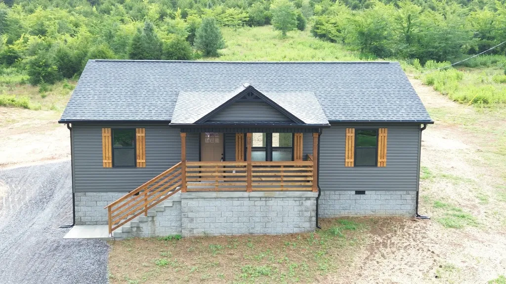817 Smith Bend Lane Gainesboro TN 38562
