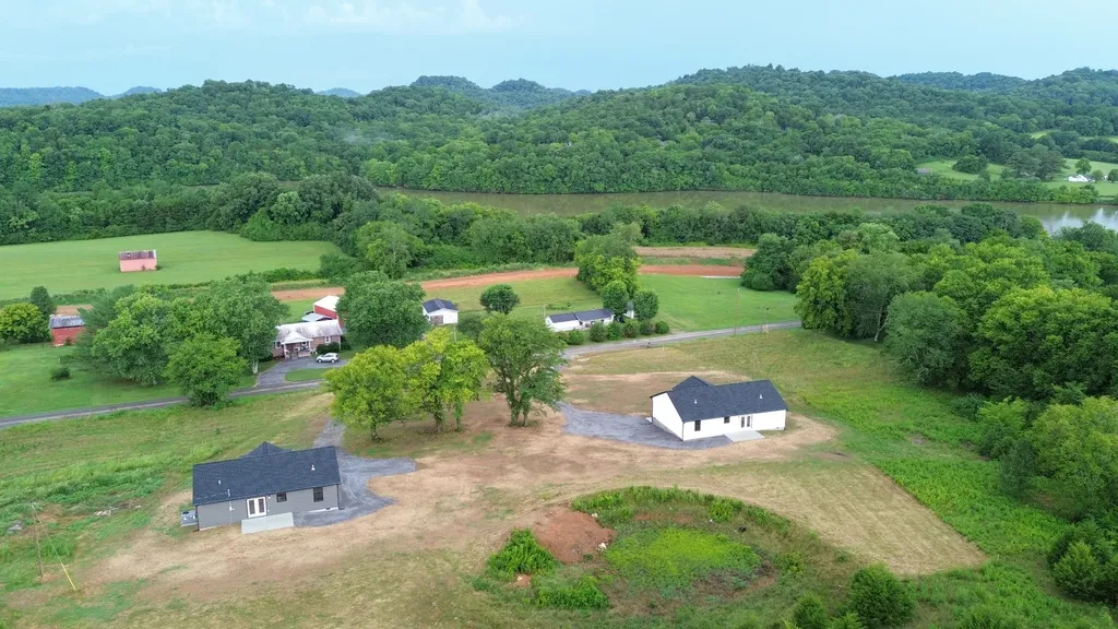 817 Smith Bend Lane Gainesboro TN 38562