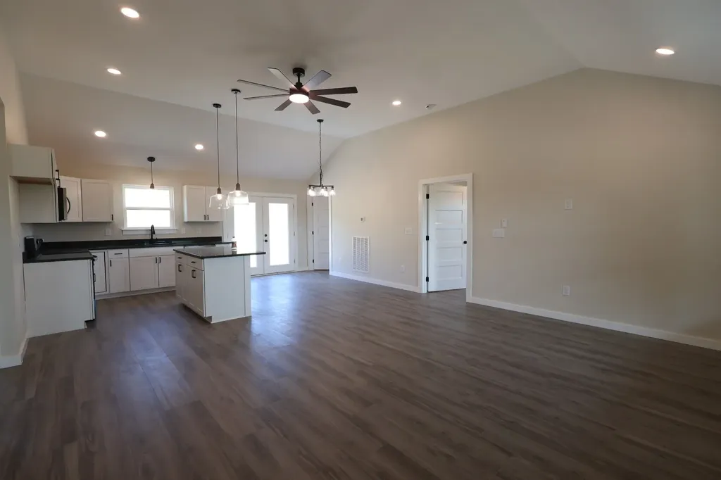 817 Smith Bend Lane Gainesboro TN 38562