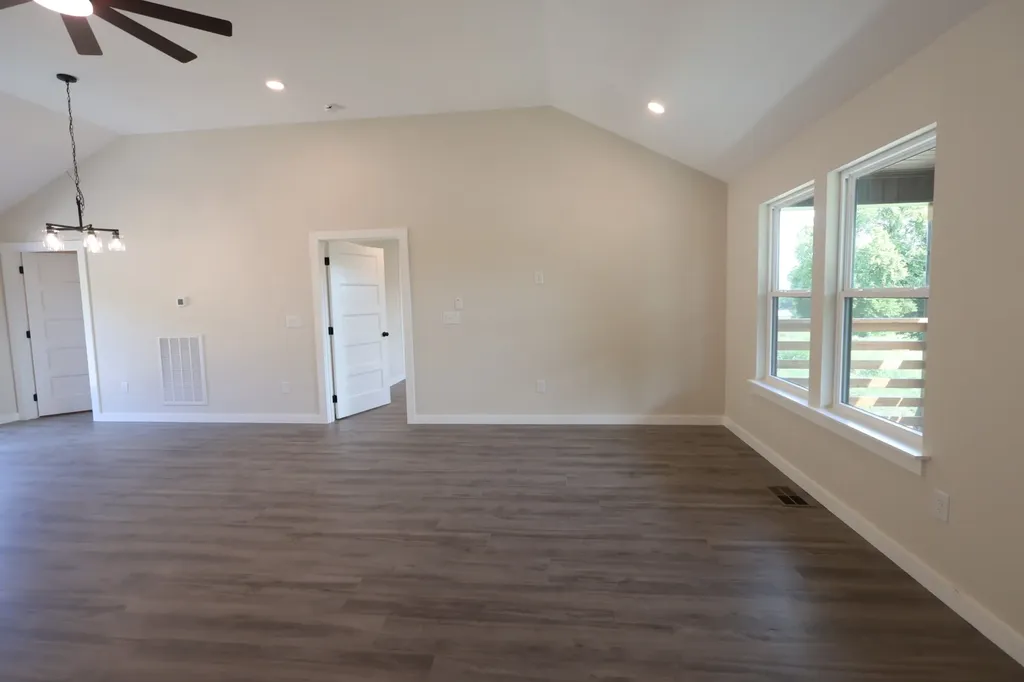 817 Smith Bend Lane Gainesboro TN 38562