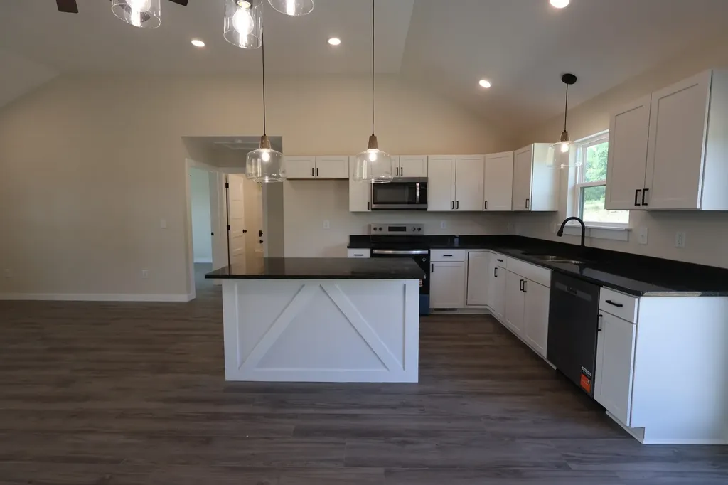 817 Smith Bend Lane Gainesboro TN 38562