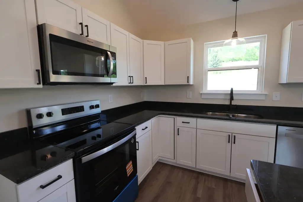 817 Smith Bend Lane Gainesboro TN 38562