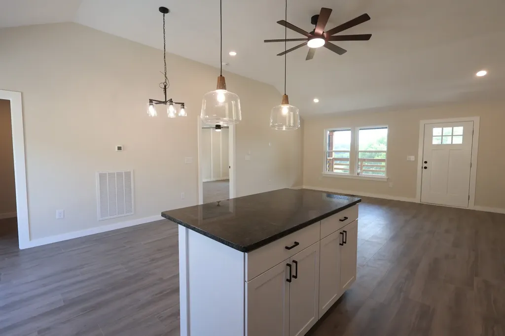 817 Smith Bend Lane Gainesboro TN 38562