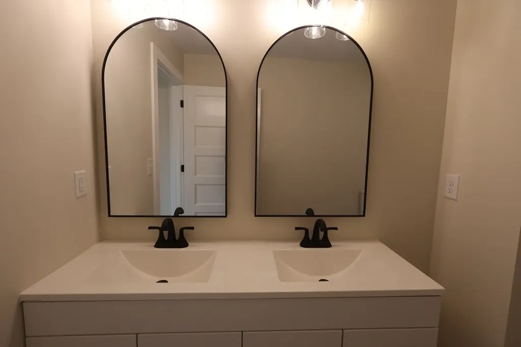 817 Smith Bend Lane Gainesboro TN 38562
