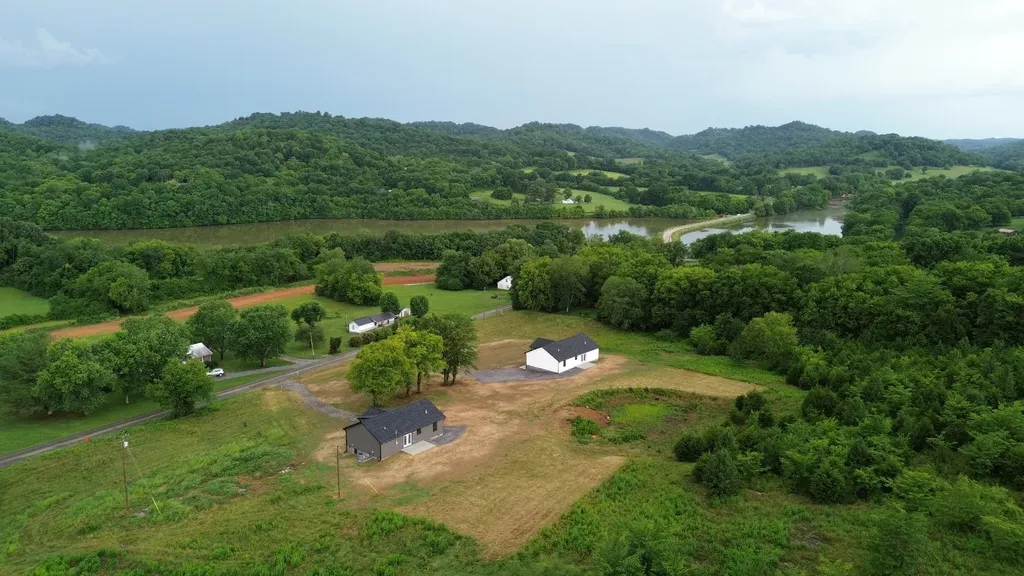 817 Smith Bend Lane Gainesboro TN 38562