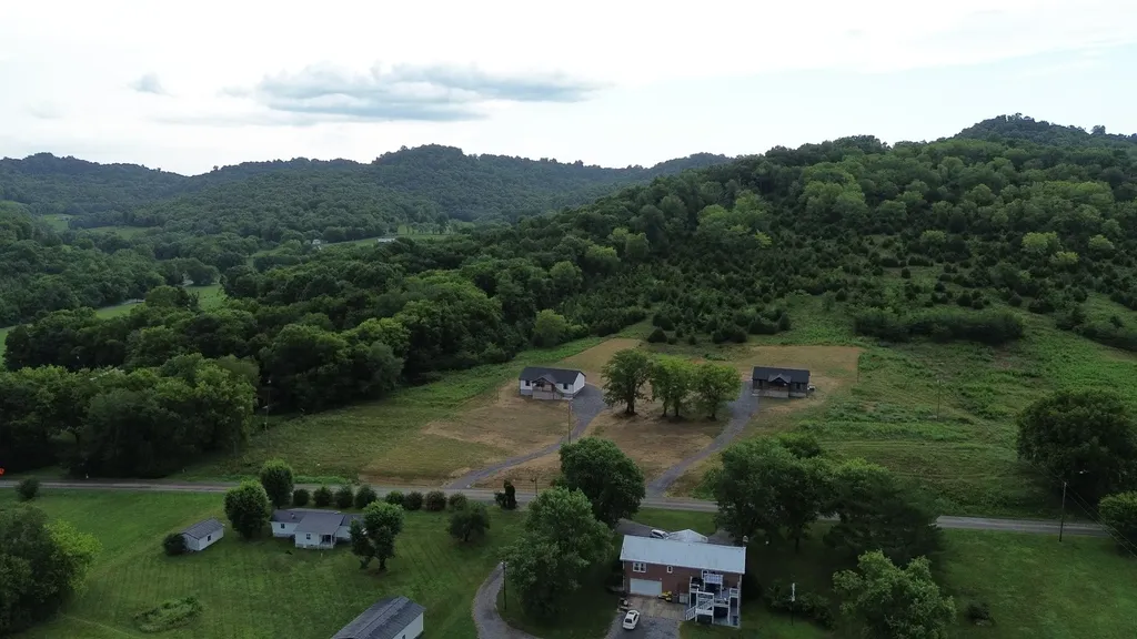 797 Smith Bend Lane Gainesboro TN 38562