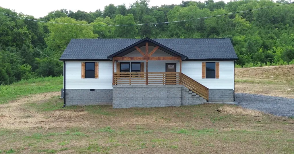 797 Smith Bend Lane Gainesboro TN 38562