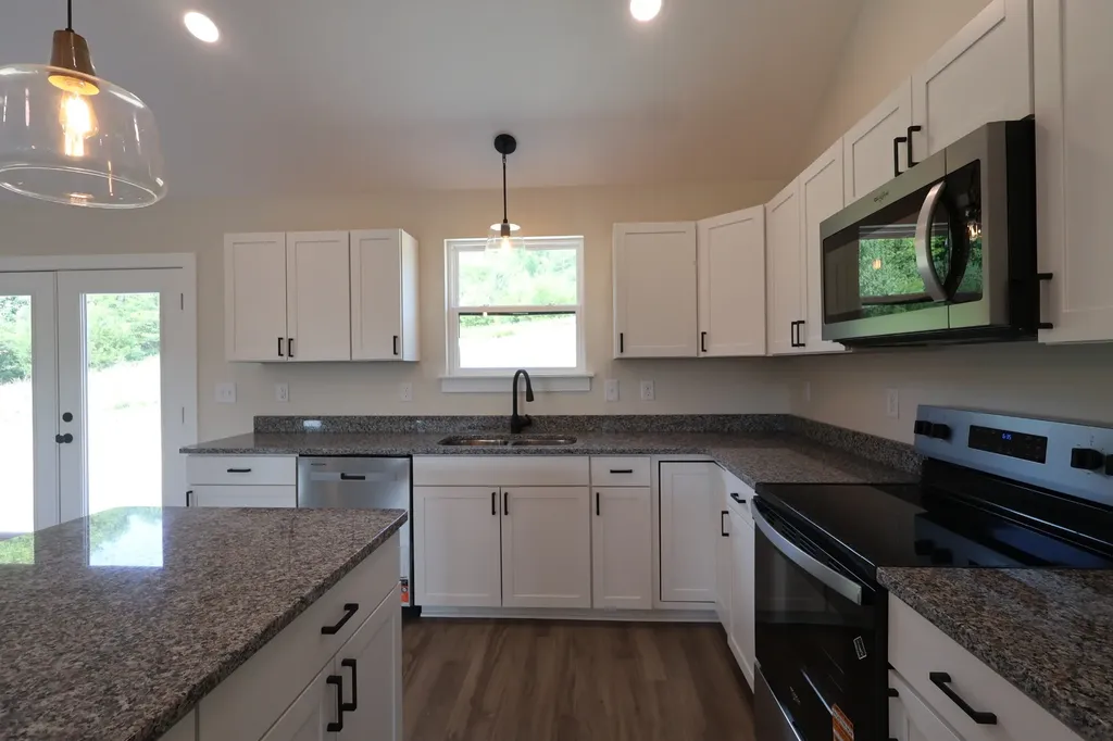 797 Smith Bend Lane Gainesboro TN 38562