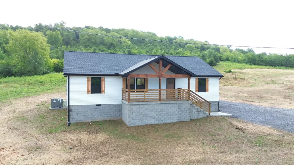 797 Smith Bend Lane Gainesboro TN 38562