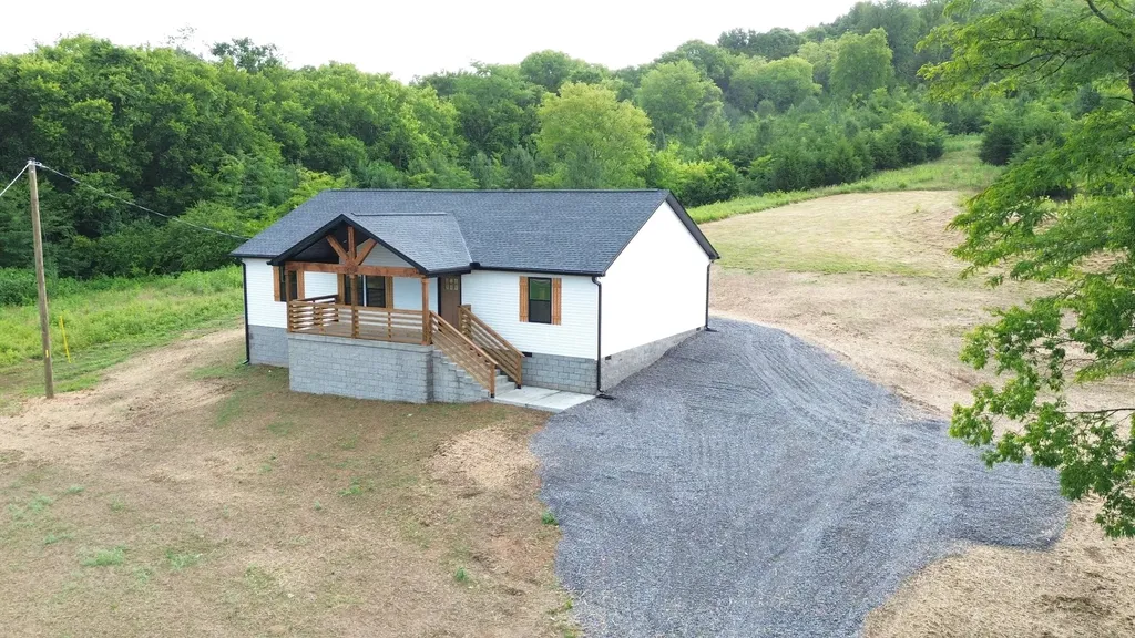 797 Smith Bend Lane Gainesboro TN 38562