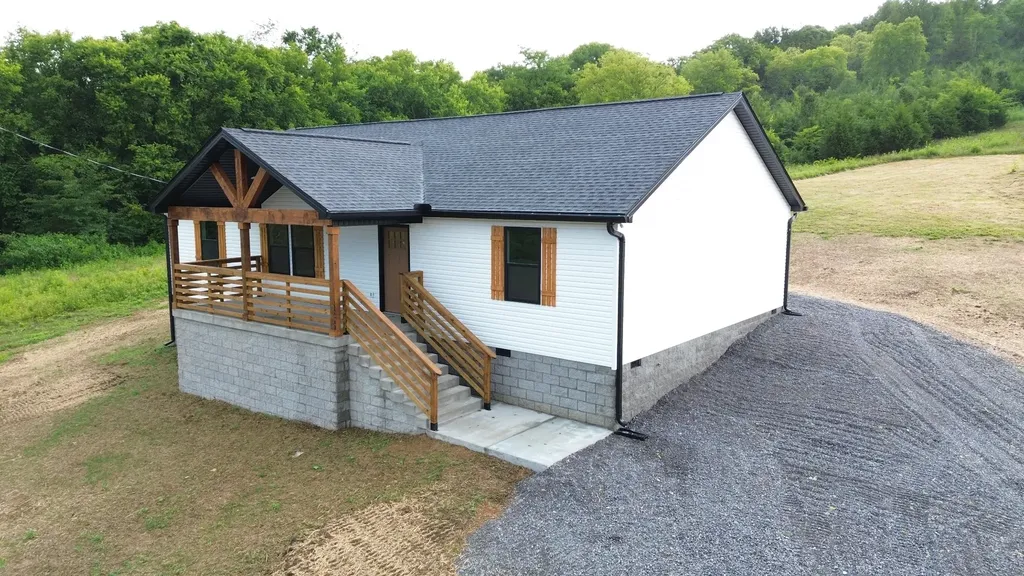 797 Smith Bend Lane Gainesboro TN 38562