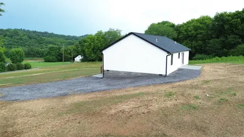 797 Smith Bend Lane Gainesboro TN 38562