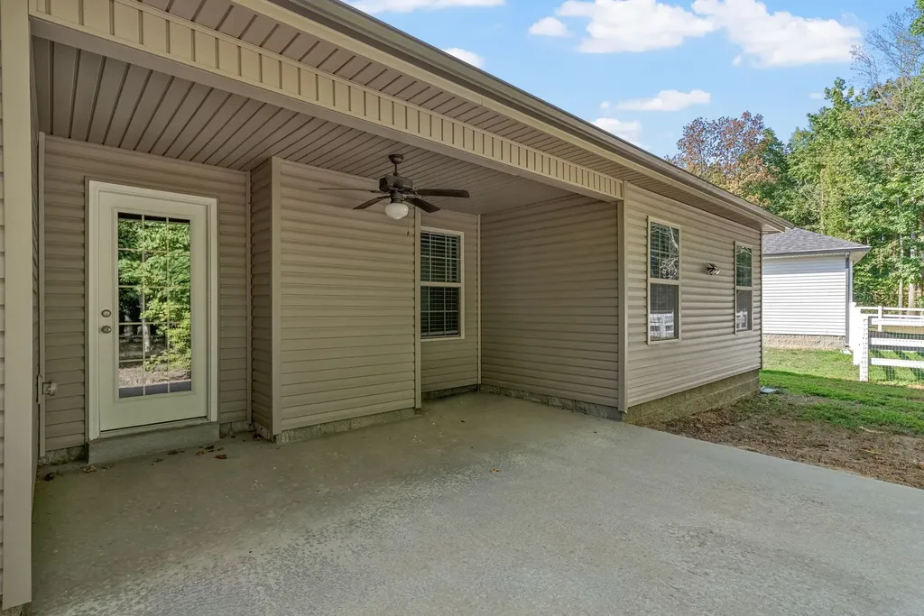 1252 Magnum Drive Clarksville TN 37040