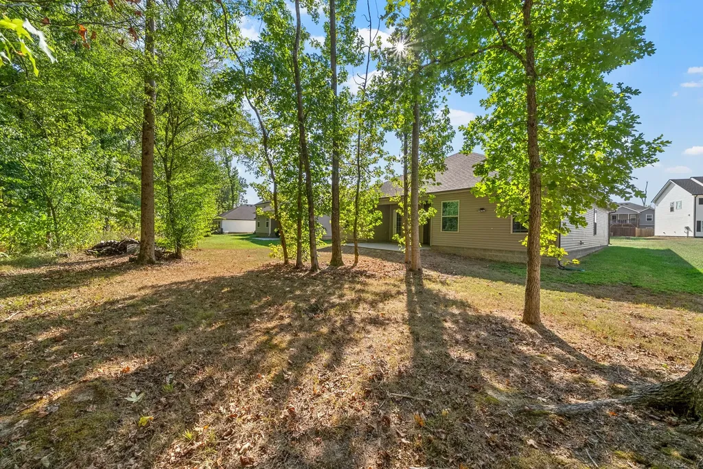 1252 Magnum Drive Clarksville TN 37040