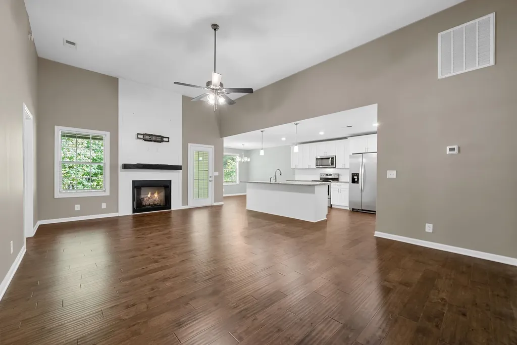1252 Magnum Drive Clarksville TN 37040