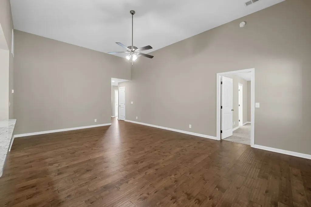 1252 Magnum Drive Clarksville TN 37040