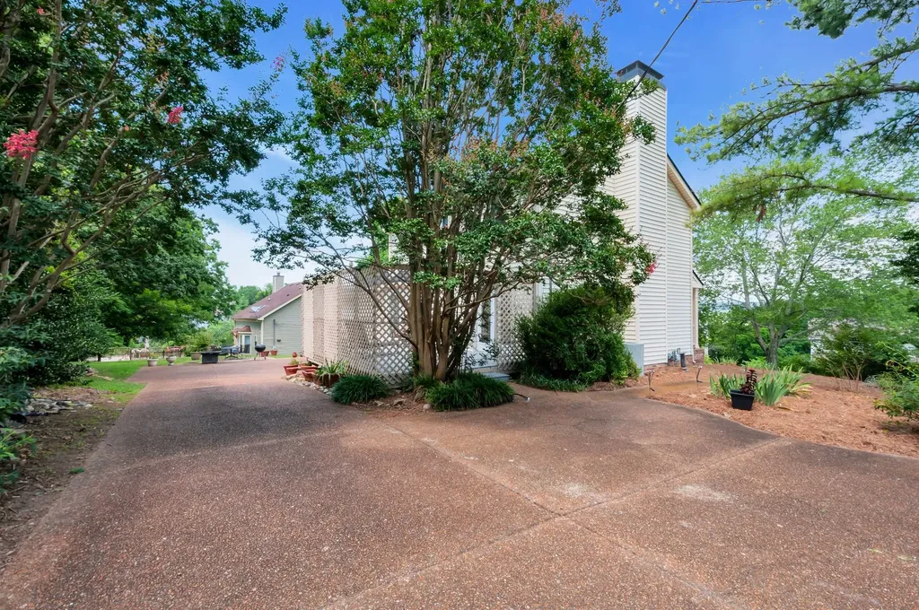 100 Eller Court Nashville TN 37221