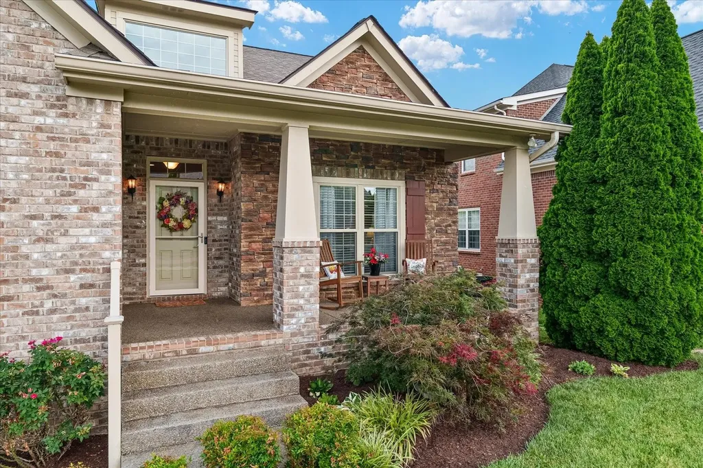 1002 Aenon Circle Spring Hill TN 37174