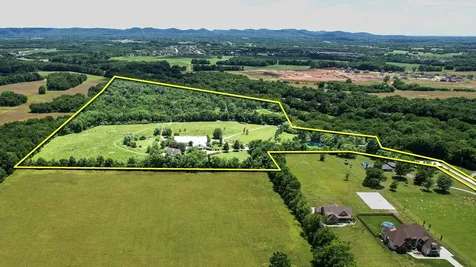 7052 W Gum Road Murfreesboro TN 37127