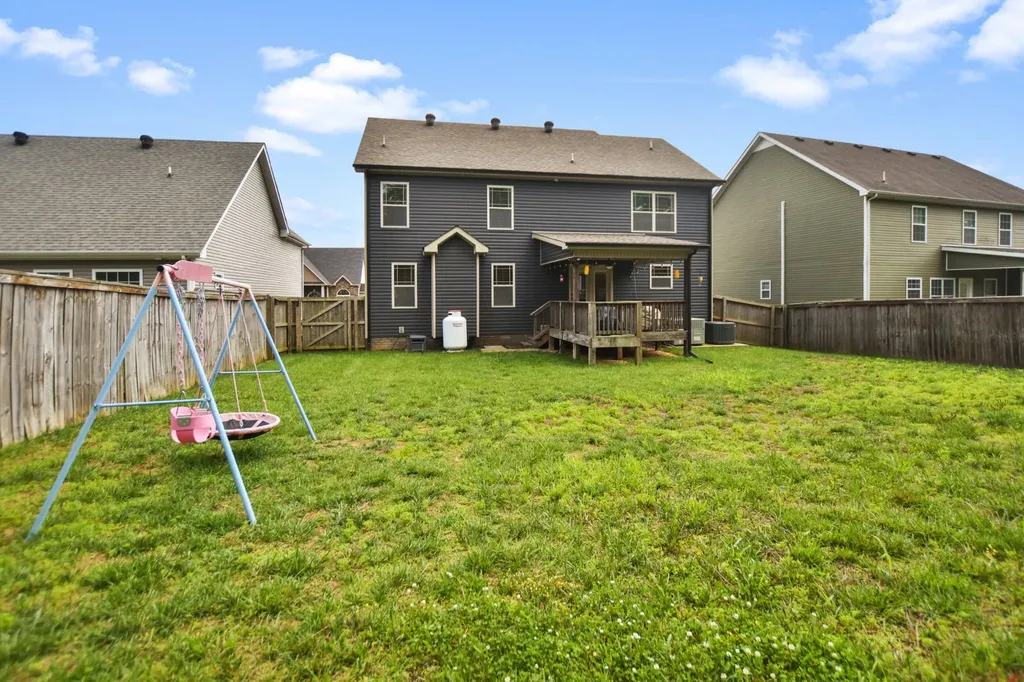 1517 Ellie Piper Circle Clarksville TN 37043