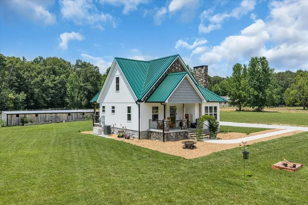 178 Walnut Creek Drive Manchester TN 37355