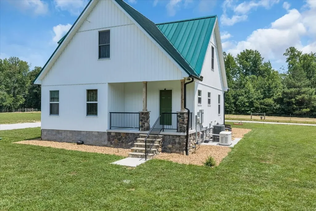 178 Walnut Creek Drive Manchester TN 37355